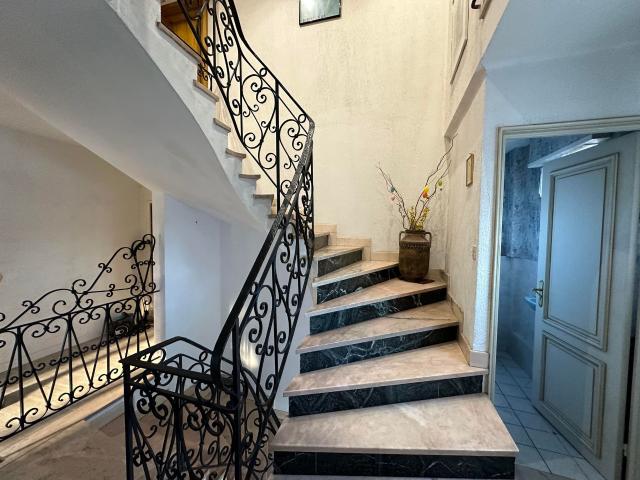 Maison d'Exception à Hartmannswiller 7 Pièces, 200m2 sur 10 Ares avec Vue Imprenable