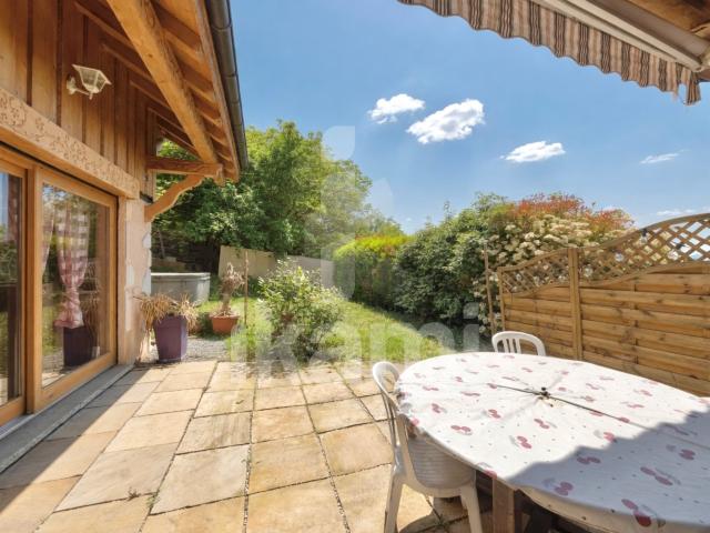 Maison d'exception au pied du Salève Portes de Genève 220m² Archamps