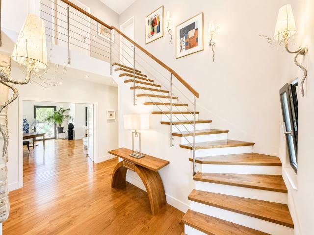 MAISON D'EXCEPTION DE 183M2 AU COEUR DE MARCELLAZ AVEC PISCINE