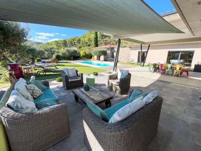 Maison D'exception Sollies Toucas 232m² Solliès Toucas