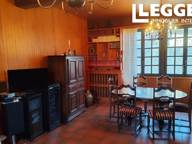 Maison de 3 chambres avec jardin, garage et dépendances dans charmant et dynamique bourg tous commerces