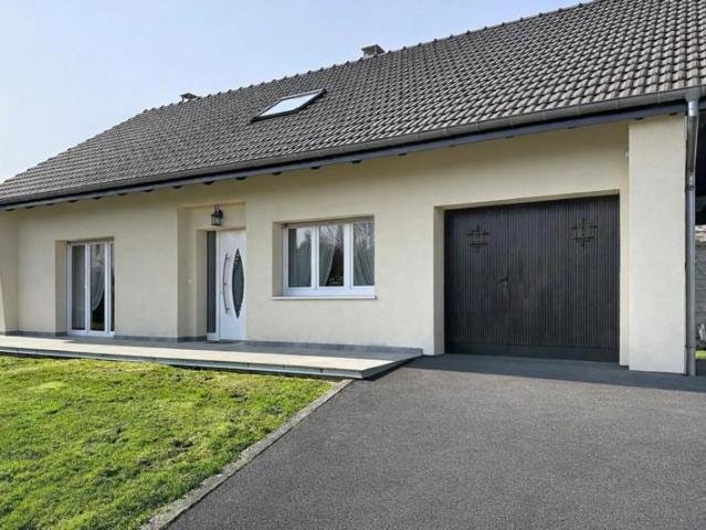 Maison spacieuse avec grand terrain à Herbitzheim