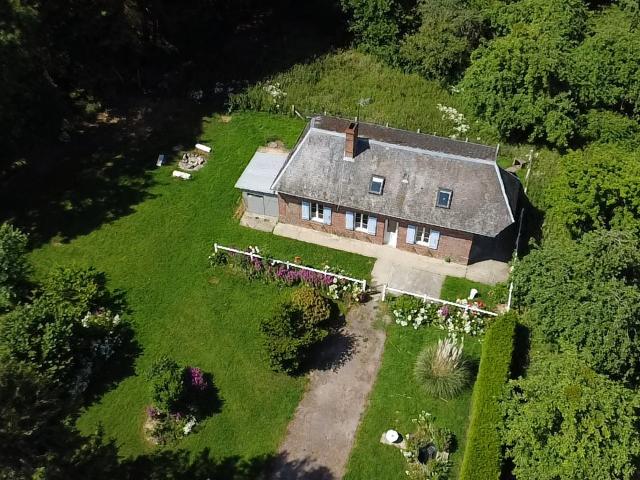 Maison de 104 m2, au grand calme et de plain pied 6 pièces avec 5 chambres