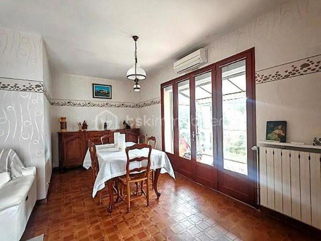 MAISON de 105 m² 4 Chambres sur un terrain de 6170m²