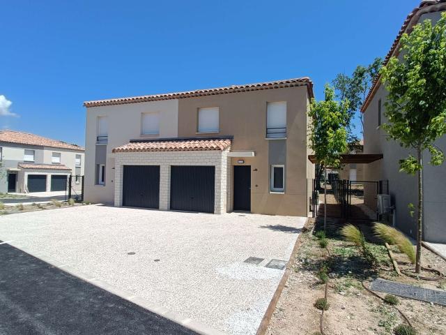 Maison de 101.04 m² à MIRAMAS