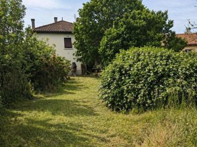 Maison de 102m2 sur 1100m2 de terrain avec 4 chambres