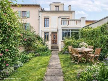 Maison de 103 m² avec jardin à Chasselay