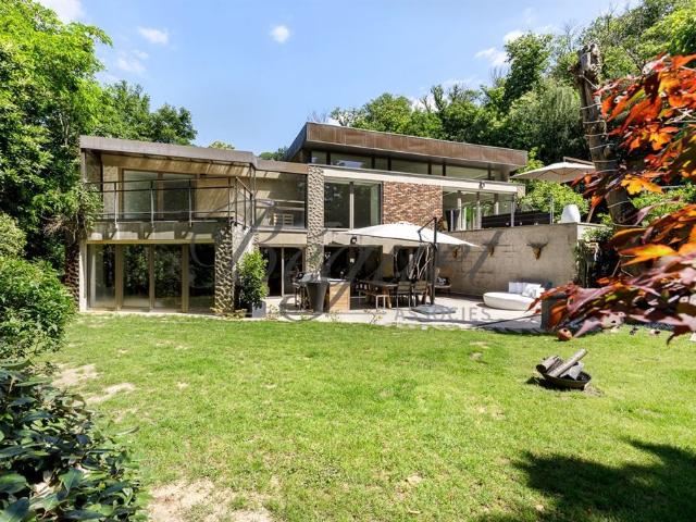 Maison de 10 pièces de luxe en vente à Jouy en Josas, Île de France