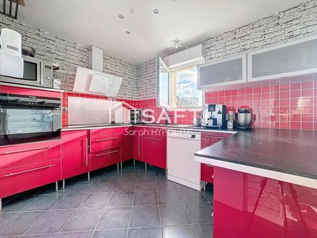 Maison de 115 m2 avec piscine et une vue dégagée