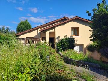Maison de 110m2 à proximité du centre de Fontaines St Martin !