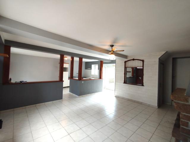 maison de 112m2 à LARCHAMP 3 chambres avec dépendance