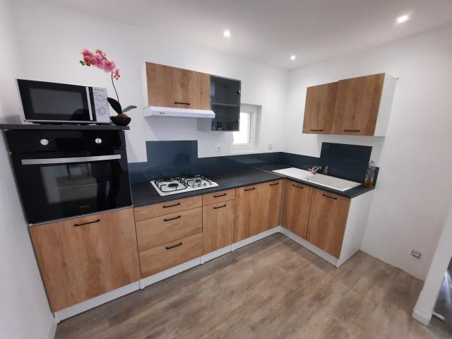 Maison de 128 m2 à terminer de rénover, 4 chambres et jardin