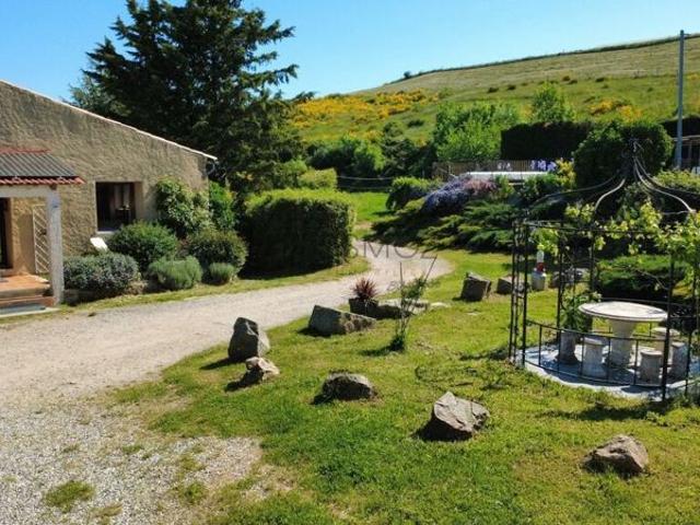 Maison de 120 m2 avec piscine et jardin de 2078 m2