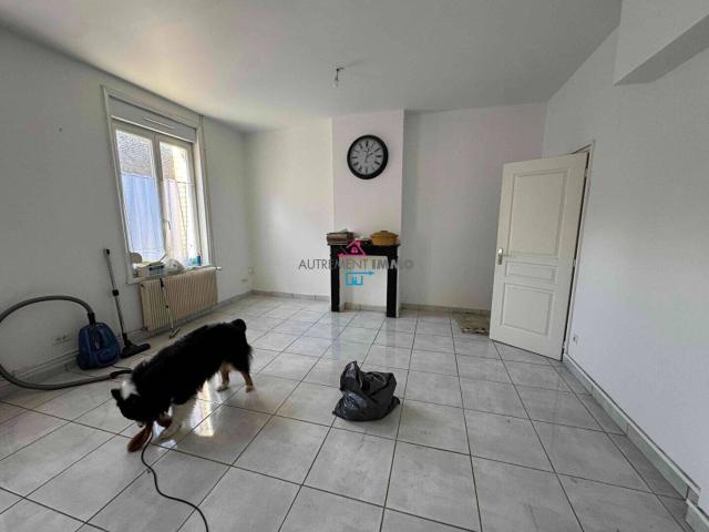 MAISON DE 122 M2 4 CHAMBRES AVEC COUR ARRAS CENTRE A 400 M