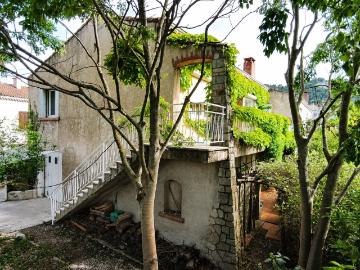 Maison de 135 m2 sur 2 niveaux + grand garage et jardin 136m² Aubagne