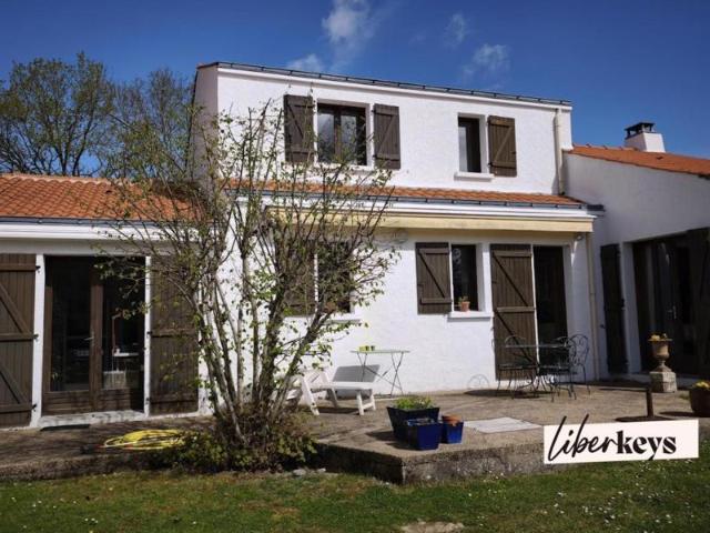 Maison de 137 m2 dans son écrin de verdure