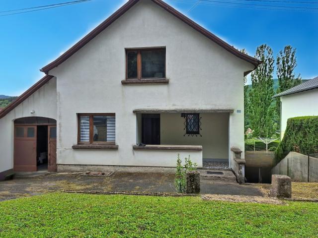 Maison de 132m2 environ sur 10.25 ares en lisière de forêt