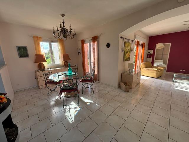 Maison de 133m2 à louer sur Montfaucon