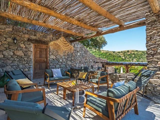Maison de 13 pièces de luxe en vente à Pietralba, Corse