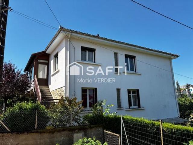 Maison de 140 m2 au centre de Montbazens
