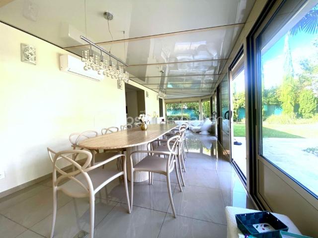 Maison de 155 m² à Le Pin
