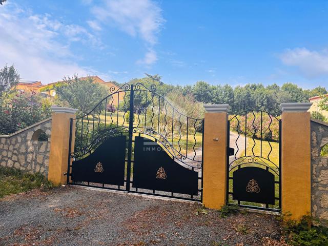Maison de 158 m2 avec piscine et terrain de 3000 m2