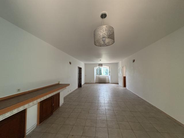 MAISON DE 165 M2 EN EXCELLENT ETAT AU CALME A 6 KMS DE CASTELNAUDARY