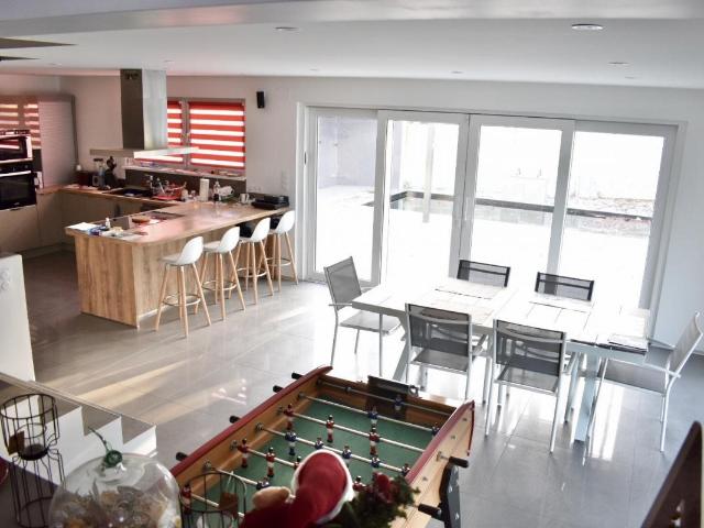Maison de 165m2 avec piscine sur 5,40 ares à Sessenheim 165m² Sessenheim
