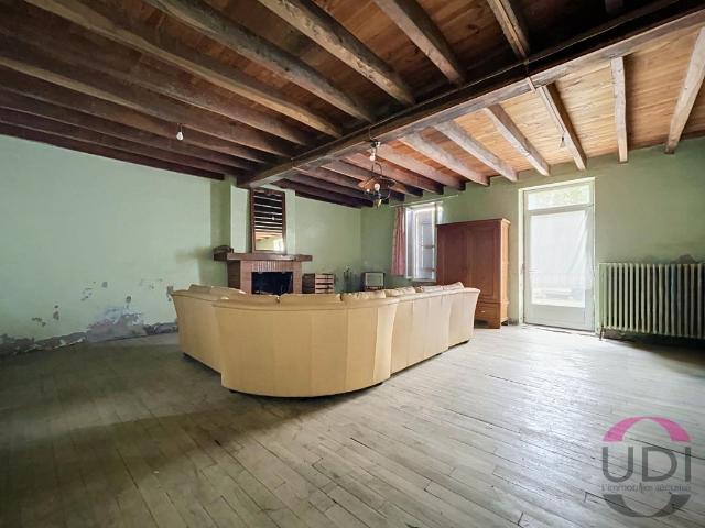 Maison de 166 m² avec garage, jardin et ancien four à pain