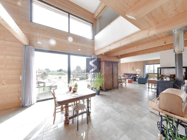 Maison de 160m2 + Atelier Artisanal de 316m2 sur 4 000m2 de