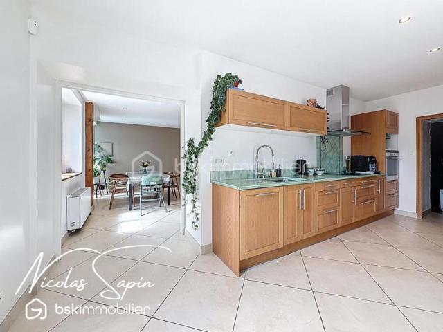 Maison de 160m2 avec 5 chambres plus bureau