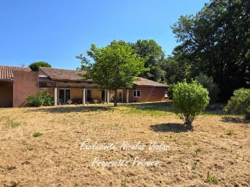 Maison de 175 m2 à Sauzet Terrain de 4487 m²