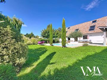Maison de 175m2 avec piscine. Lissieu Bois Dieu