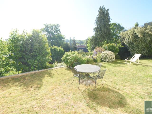Maison de 170 m2, 4/5 chambres, terrain de 605 m2