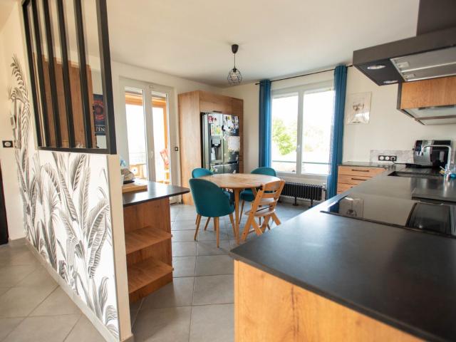 Maison de 180m2 à louer sur Villieu Loyes Mollon