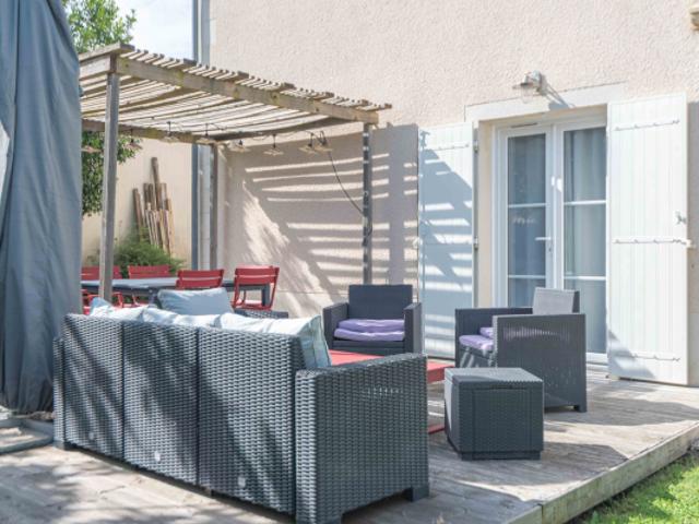 MAISON DE 193 M2 AVEC BUREAU INDEPENDANT