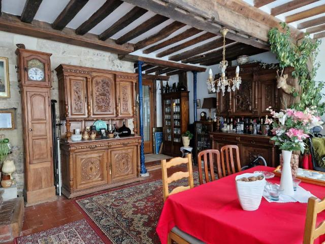 Maison de 208 m² à colombages en plein centre ville de Livarot