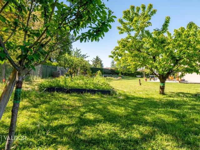 Maison de 200 m² avec piscine naturelle