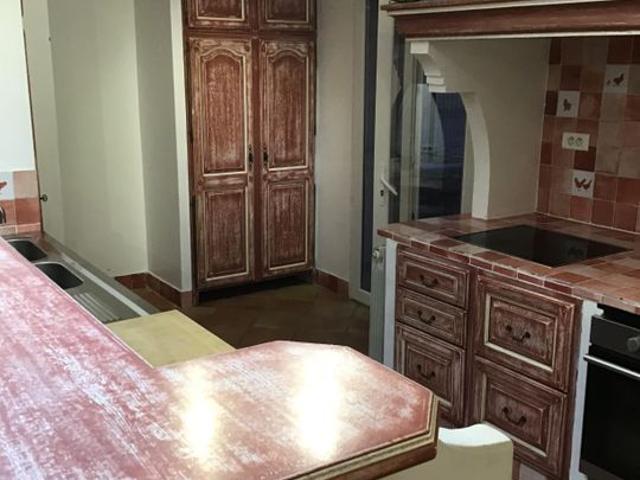 Maison de 200m2 à louer sur Marseille 11