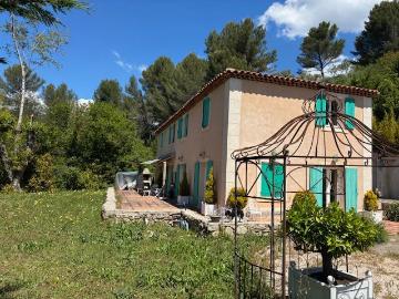 Maison de 200m2 à louer sur Marseille 11
