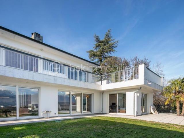 Maison de 200m2 avec piscine
