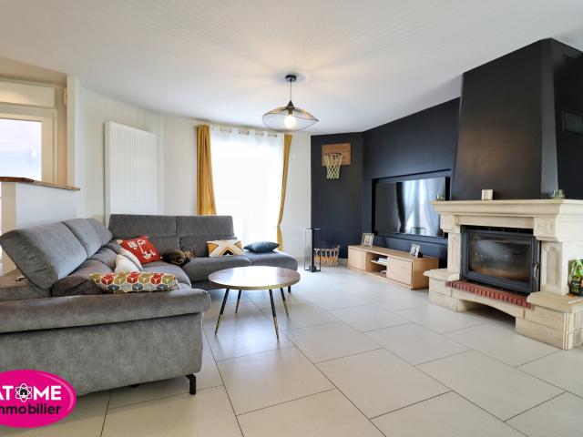 Maison de 200m2 dont 160m2 habitables sur 7 ares à Moineville