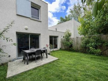 MAISON DE 2021 DE 88M2 AVEC GARAGE À TOULOUSE / AUCAMVILLE