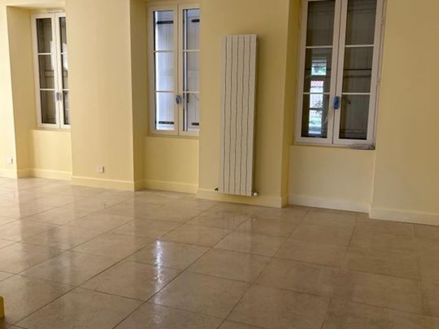 Maison de 230m2 à louer sur Villeneuve sur Lot