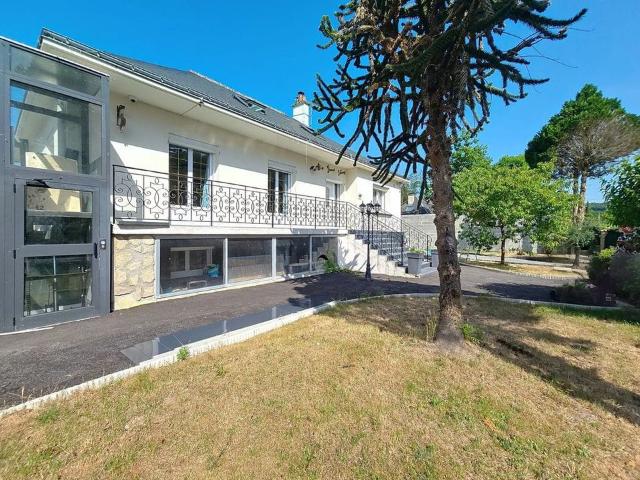 Maison de 245m2 à louer sur Monts