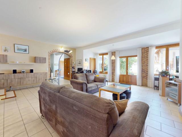 Maison de 248m2 avec Grange à EYBENS