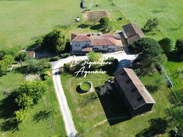 Maison de 260 m² en pierre, terrain de 3 hectares, séchoir à 260m² Saint Sardos