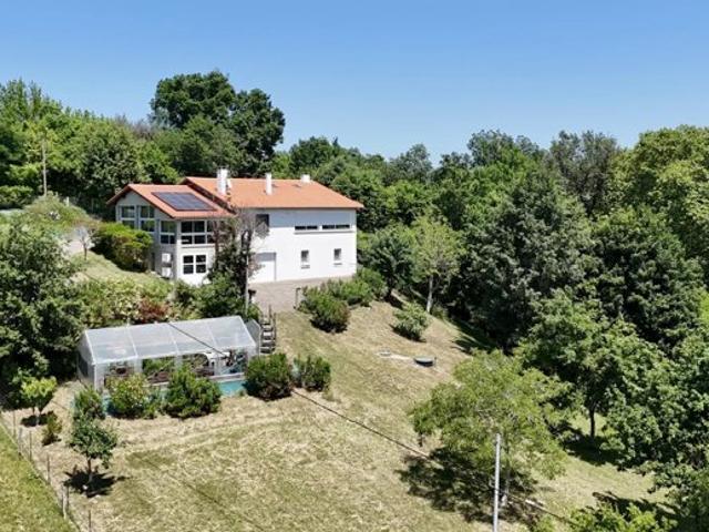 MAISON DE 298 M2 LOUBEJAC