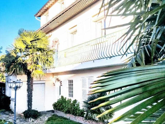 Maison de 329 m2 habitable, élevée sur 1120 m2 de terrain