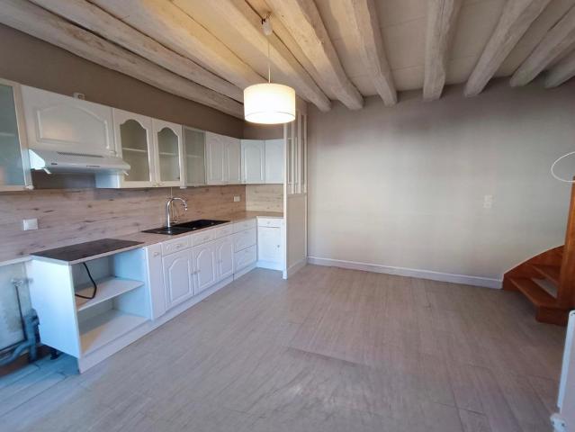 Maison de 33m2 à louer sur Herry